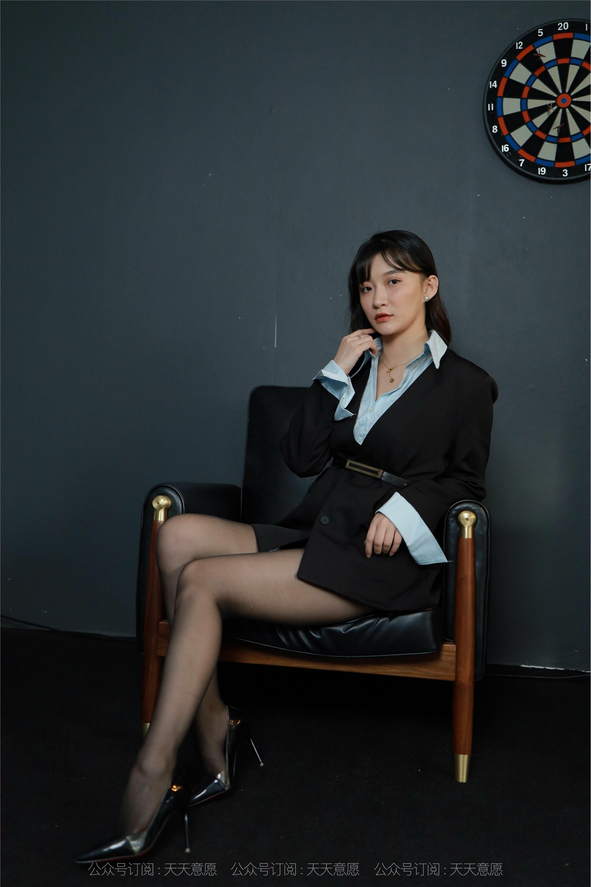 IESS异思趣向  2021.10.19 丝享家952：秋秋《时尚职业装》